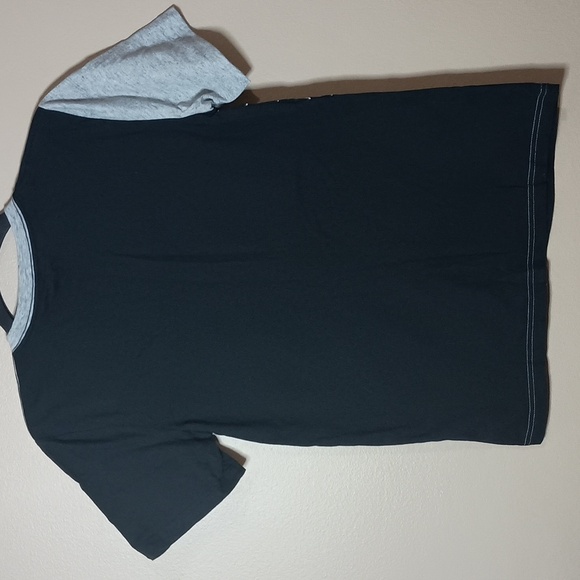 Levi's Youth Two-Tone Black and Gray Bandana Tee - Picture 2 of 6
